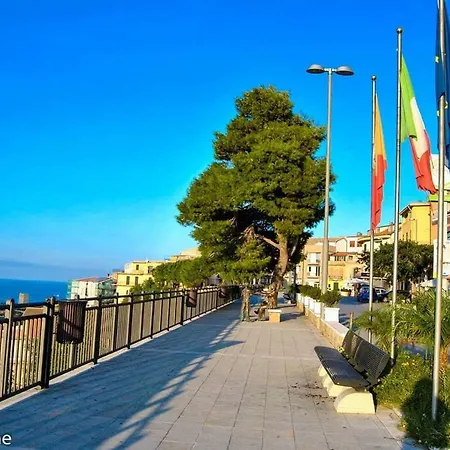 City House Hébergement de vacances *